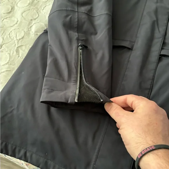 Ladies size largeAnchorage Para jumpergood condition